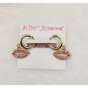 BETSEY JOHNSON NEW Pink Lips Huggie glitter Lips Drop Earrings